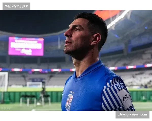 申花路易斯轴心战术奏效，全场七次争顶成功充当支点